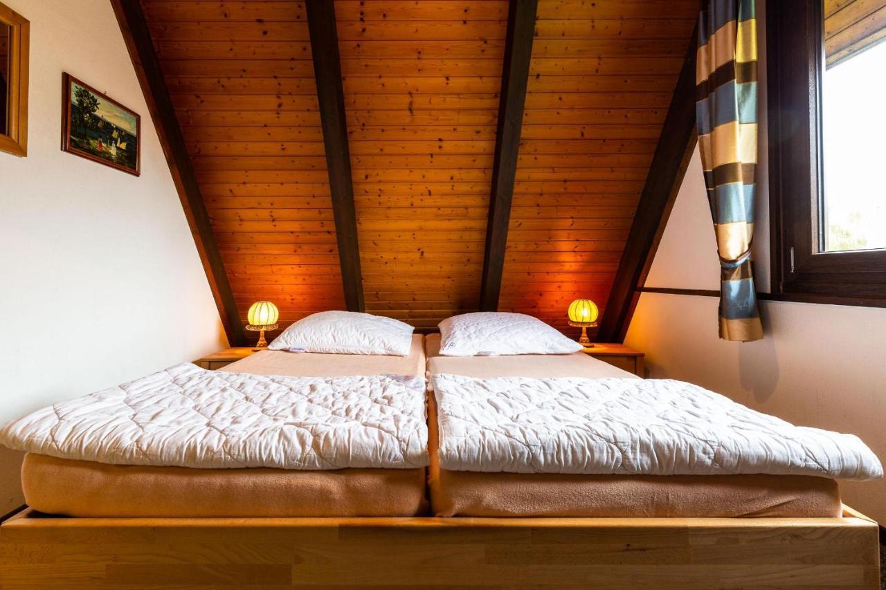 Ferienwohnpark Immenstaad Am Bodensee Nurdachhaus Typ 8 Ndt 099 Eksteriør bilde