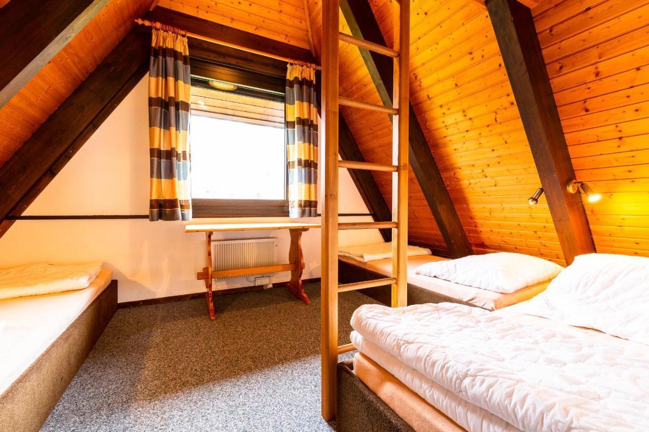 Ferienwohnpark Immenstaad Am Bodensee Nurdachhaus Typ 8 Ndt 099 Eksteriør bilde